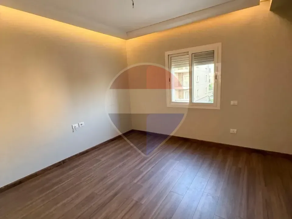 Fully finished apartment for rent in October Plaza