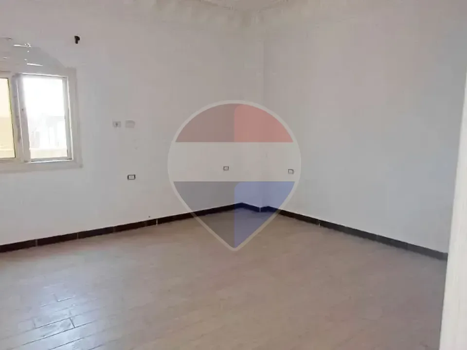 Roof Studio for Rent in 9th District