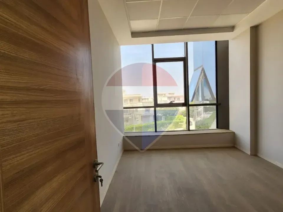 عيادة للبيع في ويست بارك – جاهزة للاستلام الفوري