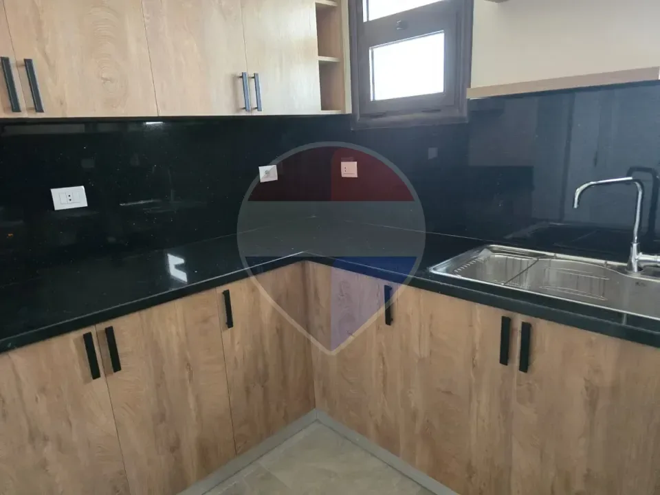 First use apartment 208m -Kitchen and acs- Green 5