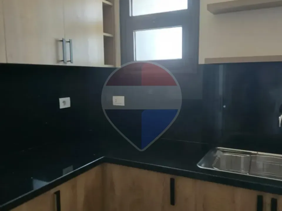 First use apartment 208m -Kitchen and acs- Green 5