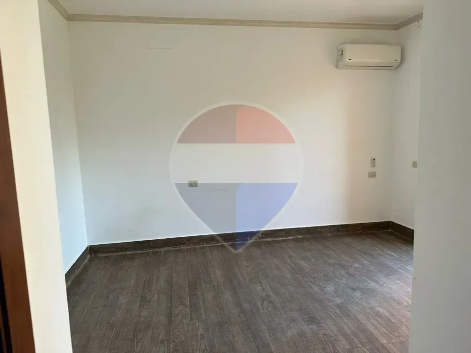 Ultra super-lux Apartment in Jewar-Garden View