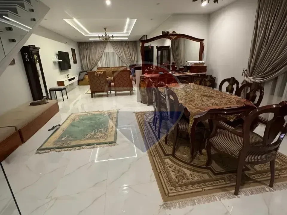 Luxury Fully Furnished I Villa Garden for Rent