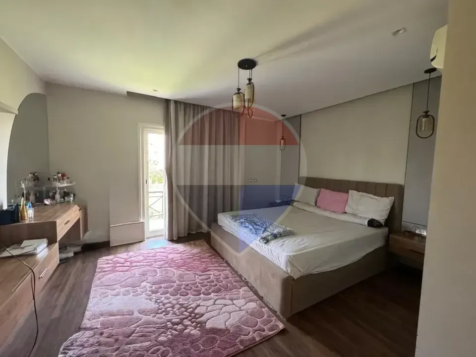 Luxury Fully Furnished I Villa Garden for Rent