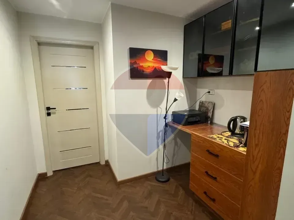 Luxury Fully Furnished I Villa Garden for Rent