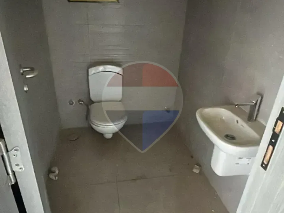 Clinic for Rent in Hale Town – Fully Finished