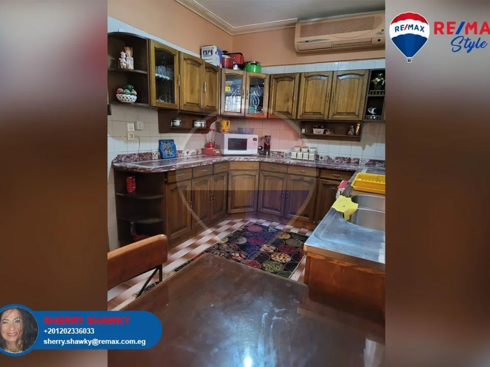 For Rent 300 m luxurious fully furnished apartment