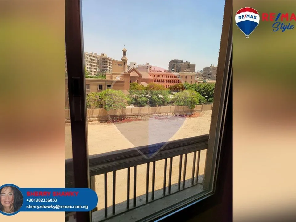 For Rent 300 m luxurious fully furnished apartment