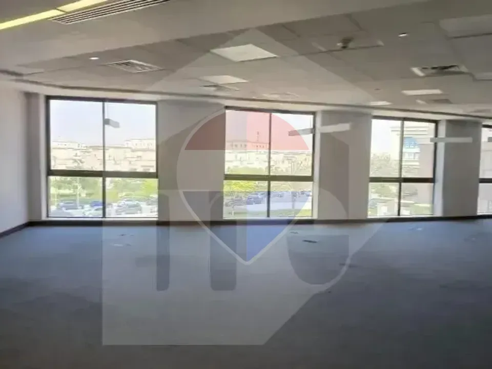 For rent office 1570m finished with acs in Mivida