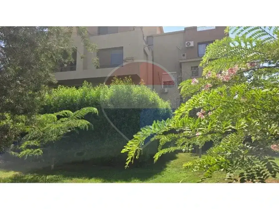 دوبلكس ارضي بحديقة تشطيب كامل في كمبوند كازا سوديك