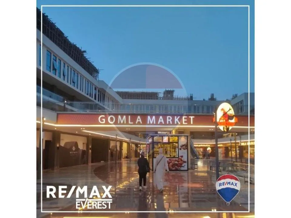 Prime Location Retail Shop For Women Activities