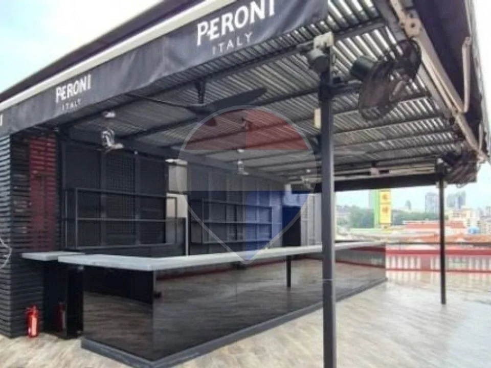 Shop for rent- Direct on 26th of July corridor