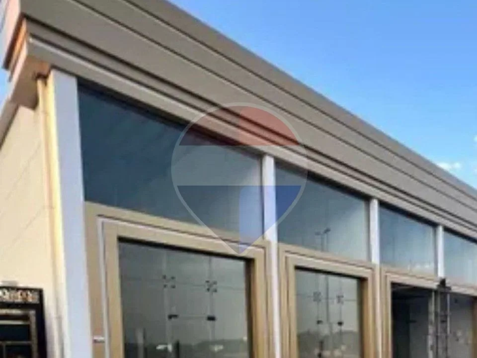 Shop for rent- Direct on 26th of July corridor
