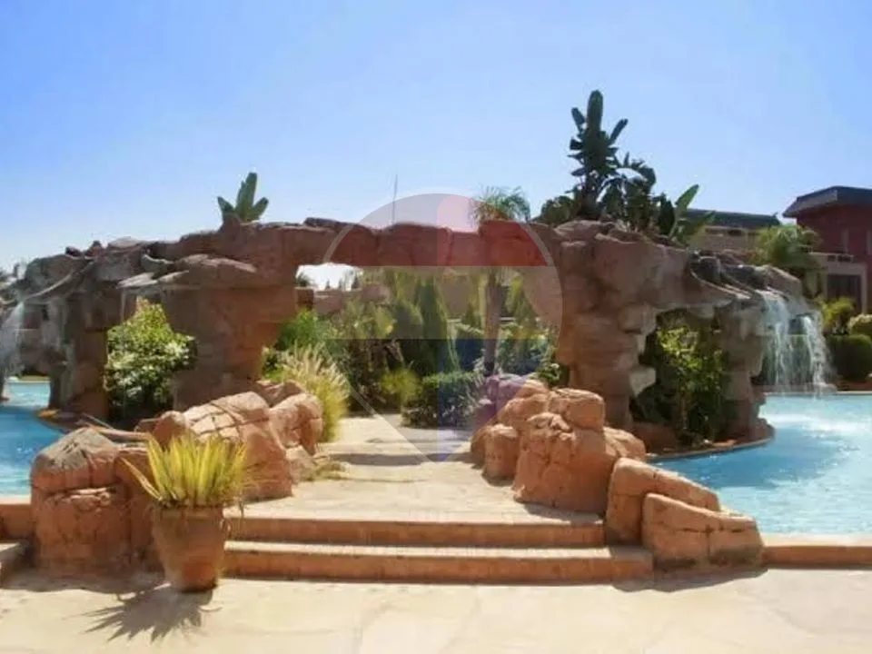 Golf-Side Opportunity in Solimanya | For Sale