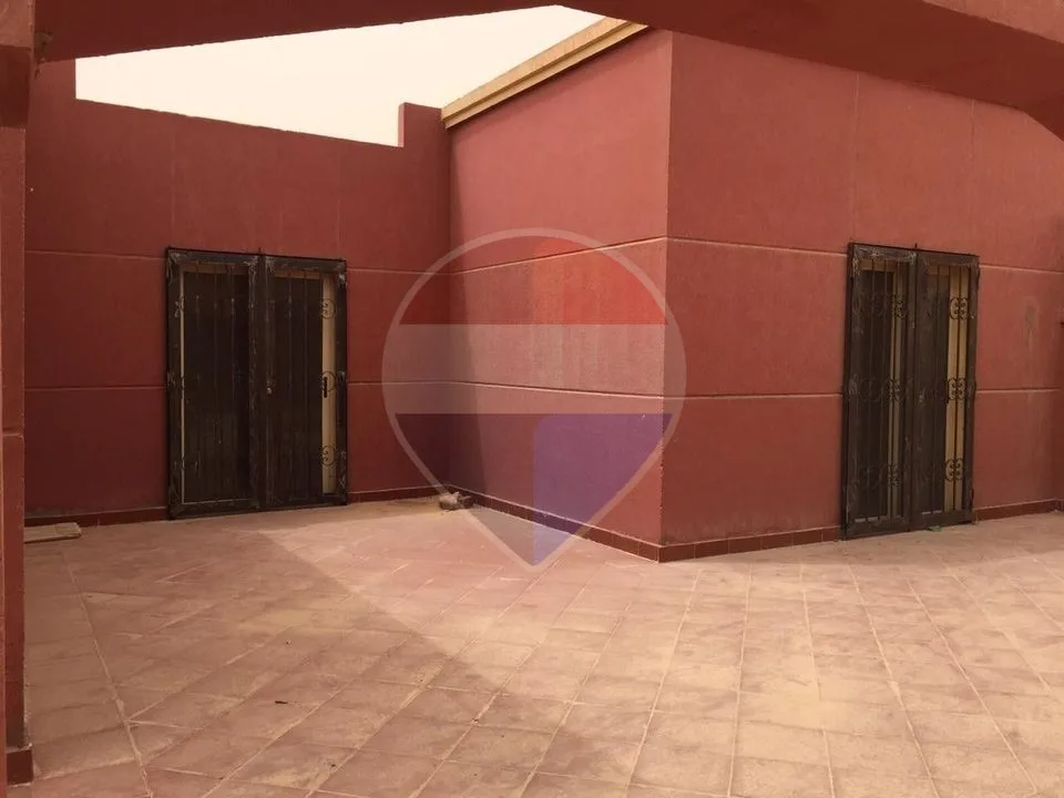 Golf-Side Opportunity in Solimanya | For Sale
