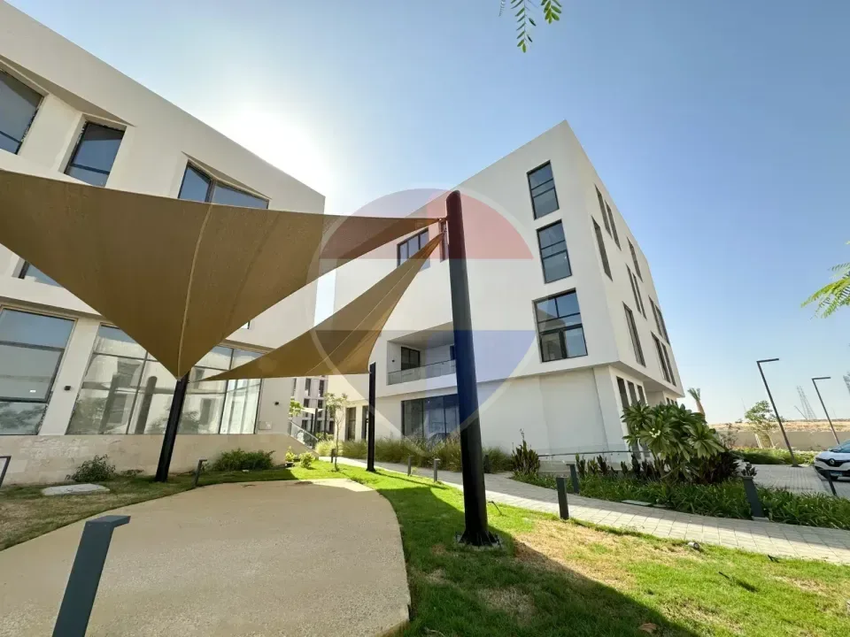 Office Space in O West Compound – Prime Location