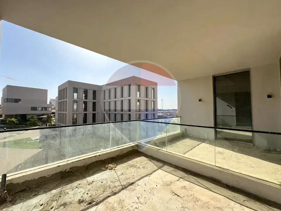 Office Space in O West Compound – Prime Location