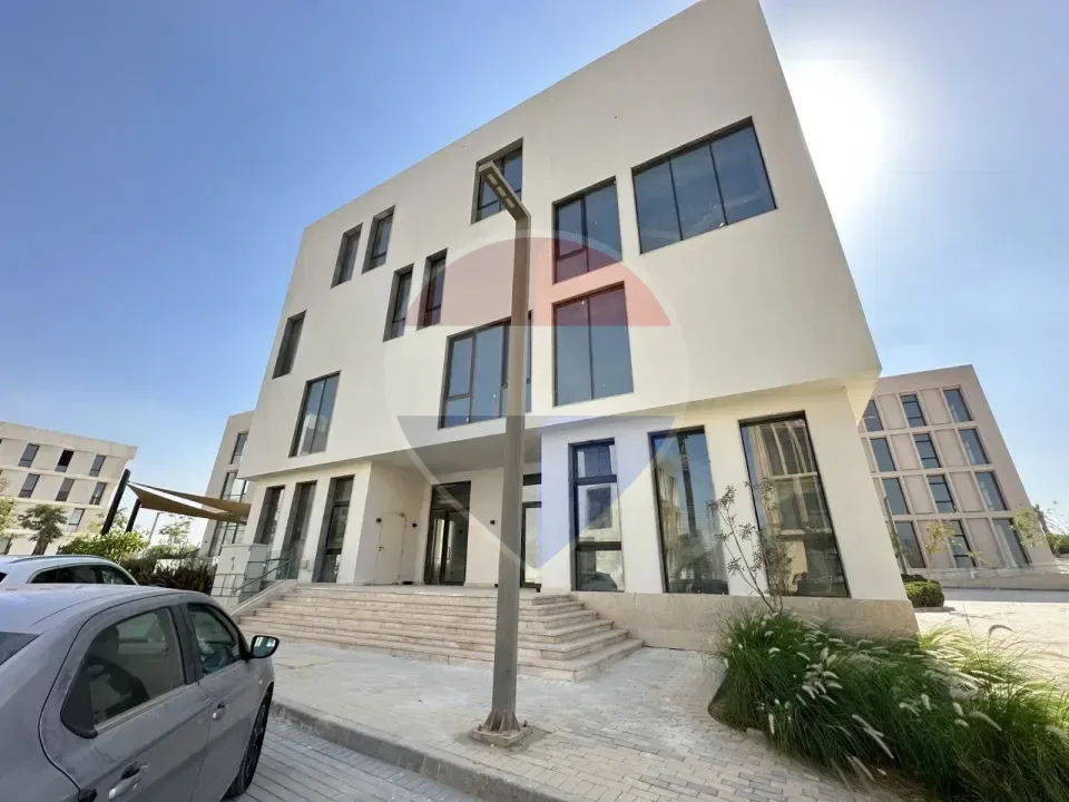 Office Space in O West Compound – Prime Location