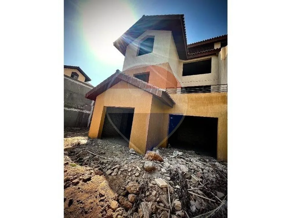 Corner Townhouse Prime Location Opposite Beverly
