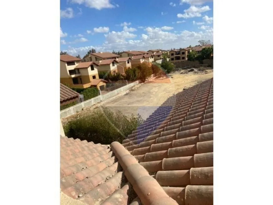Corner Townhouse Prime Location Opposite Beverly
