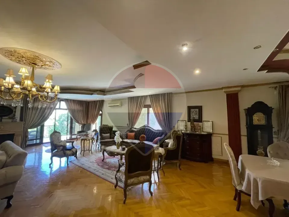 Villa for Sale in Mirage City