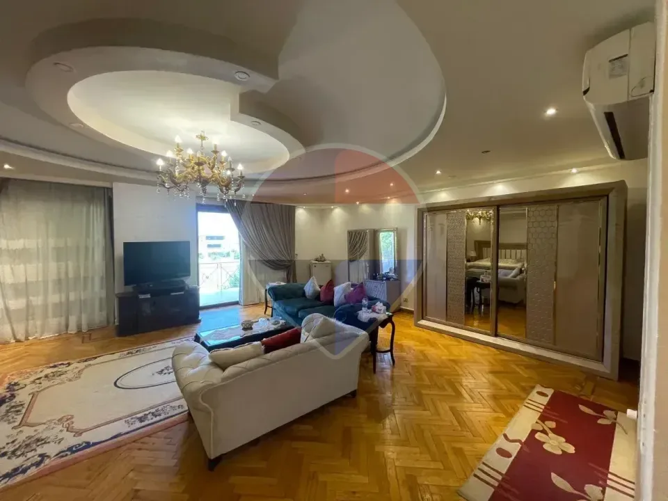Villa for Sale in Mirage City