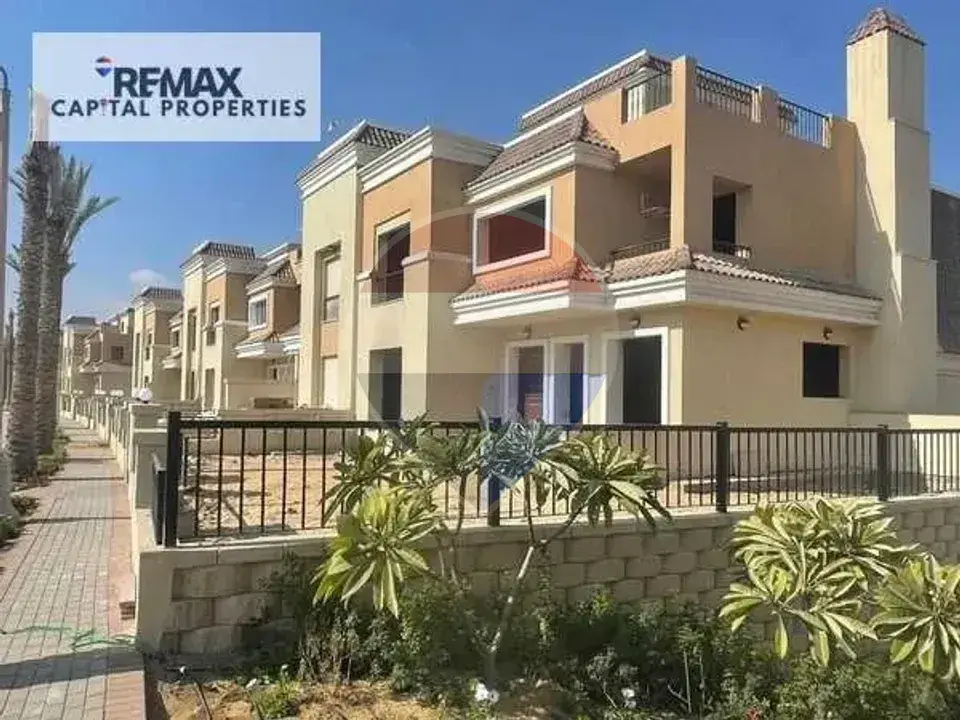 Own a corner villa in a prime location with a private garden and open views of green spaces, Sarai Compound