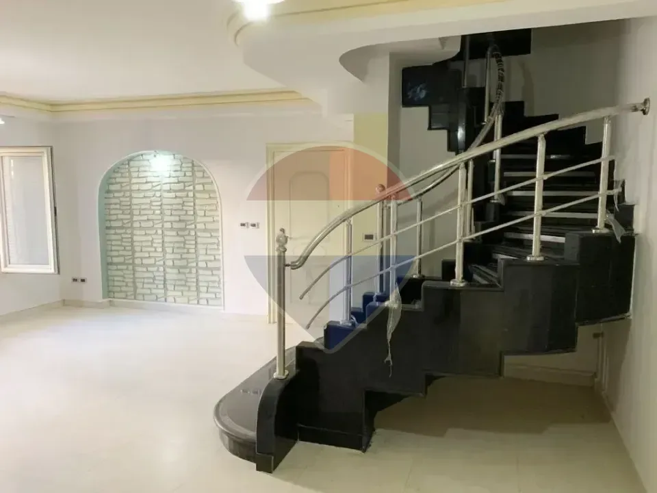 دوبلكس مميز للبيع في حدائق المهندسين – الشيخ زايد