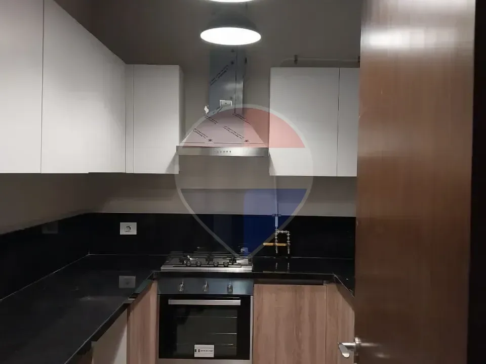 فرصة للإيجار في زد الشيخ زايد