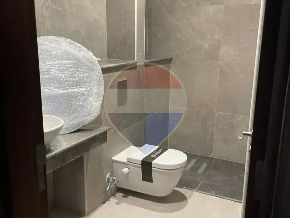 فرصة للإيجار في زد الشيخ زايد