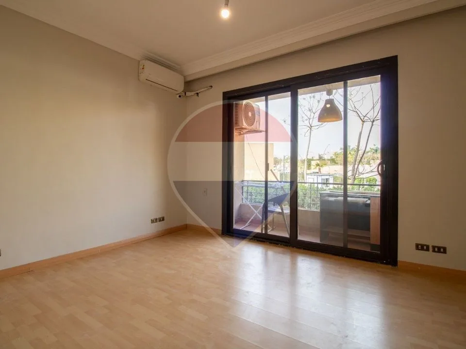 Ground Duplex for rent kitchen and AC's in Casa
