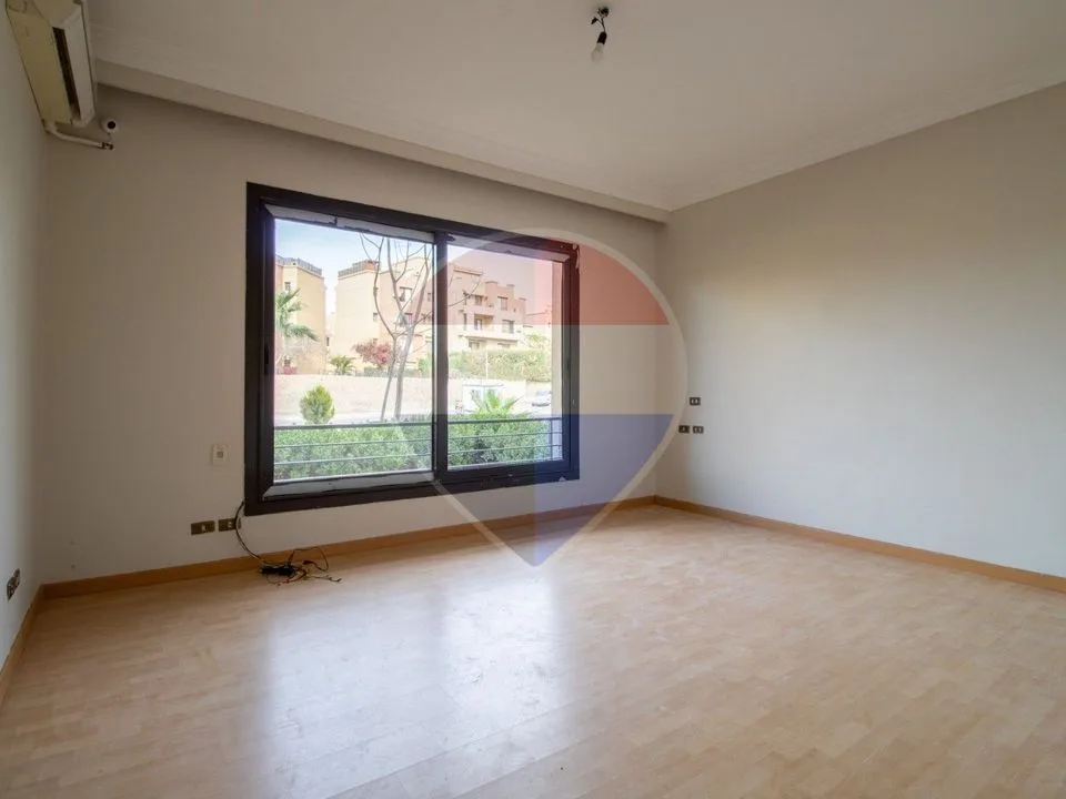 Ground Duplex for rent kitchen and AC's in Casa