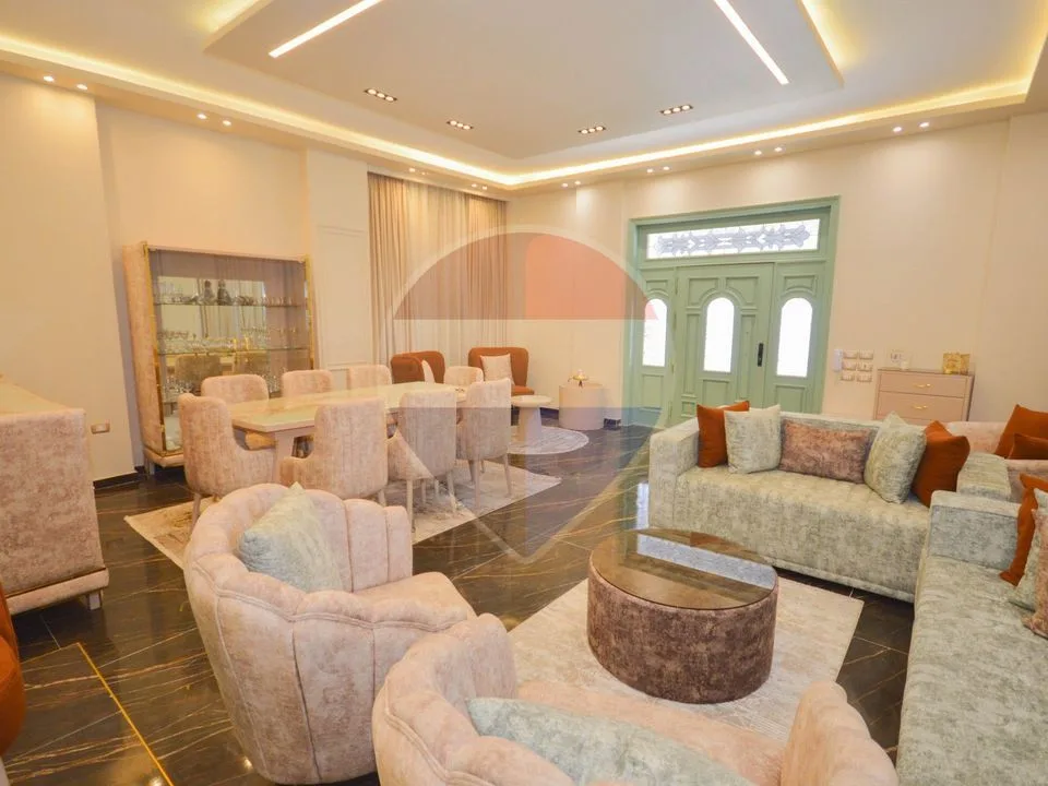 600 m² villa for sale in the Villas District