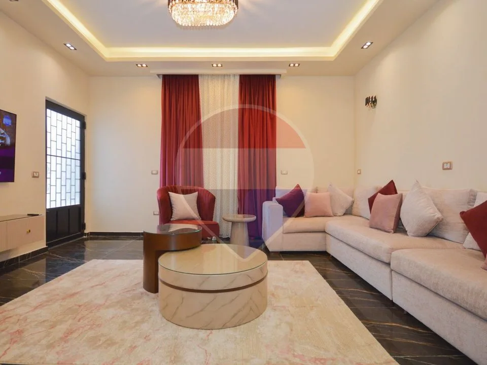 600 m² villa for sale in the Villas District