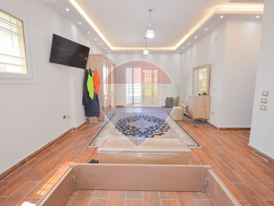 600 m² villa for sale in the Villas District