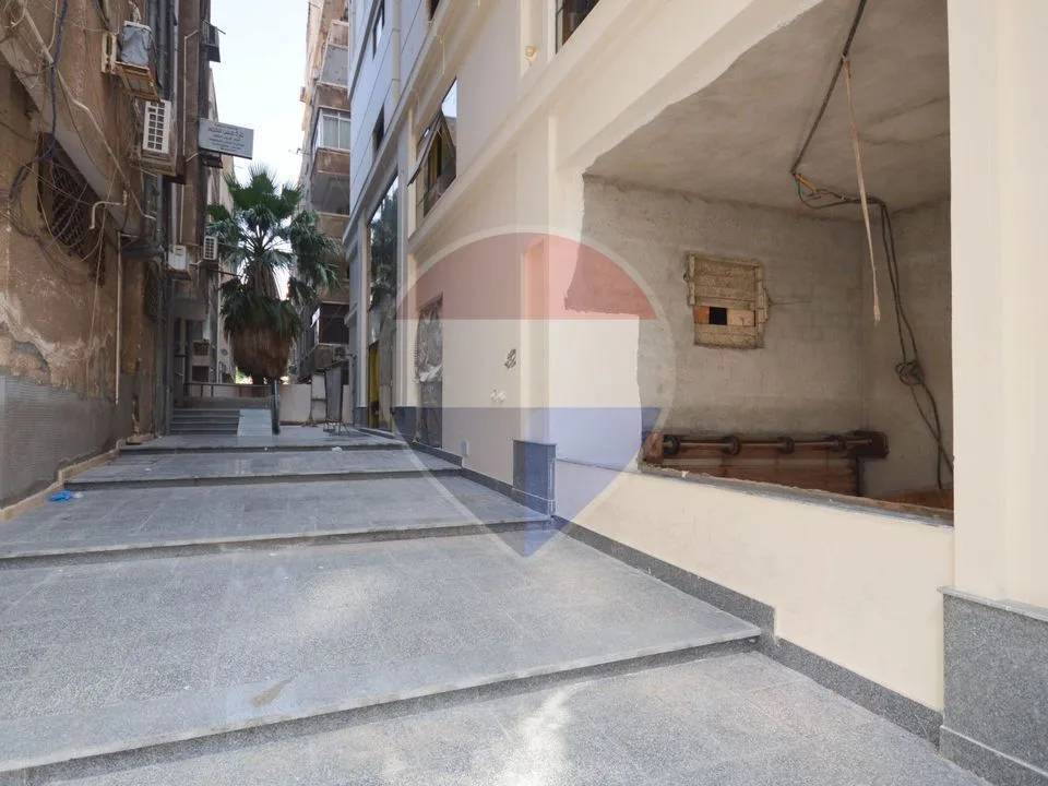 290 sqm administrative flat for rent, with private entrance, Saba Pasha, close to the sea