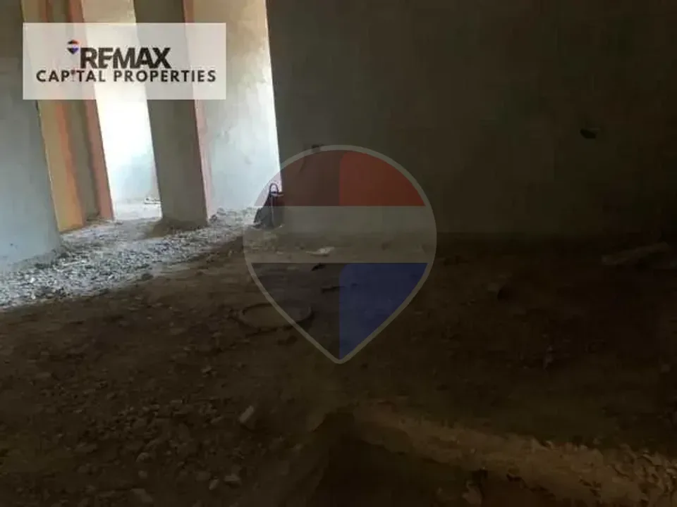 For sale distinctive duplex 180m², land share and garage, immediate delivery