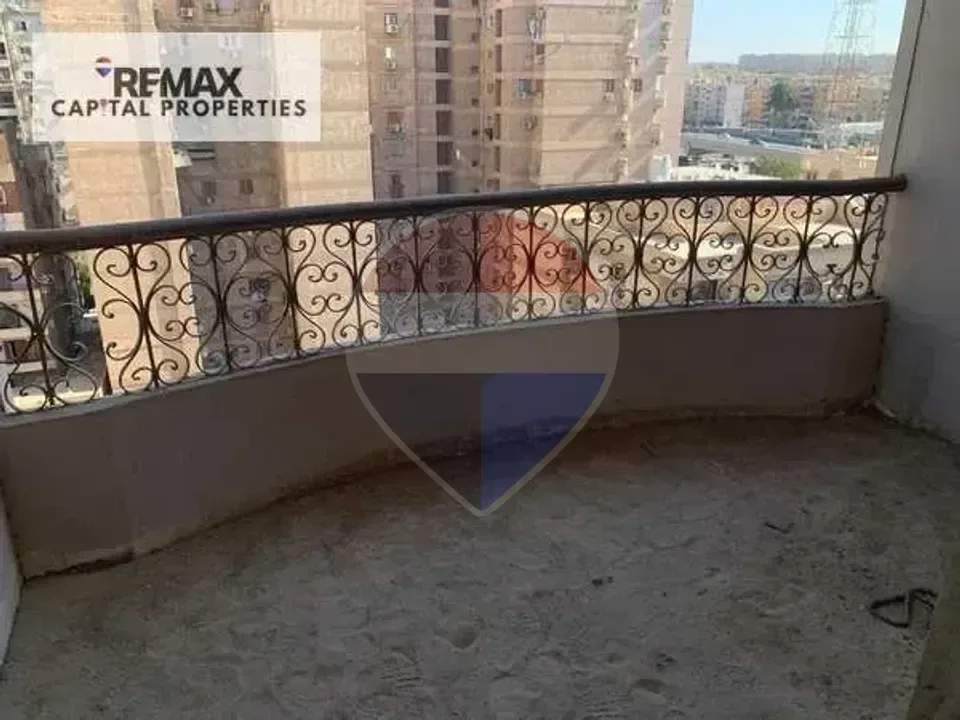 For sale distinctive duplex 180m², land share and garage, immediate delivery