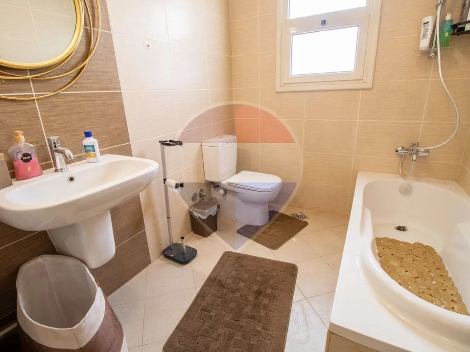 Furnished townhouse with garden -Competitive price in Grand Heights
