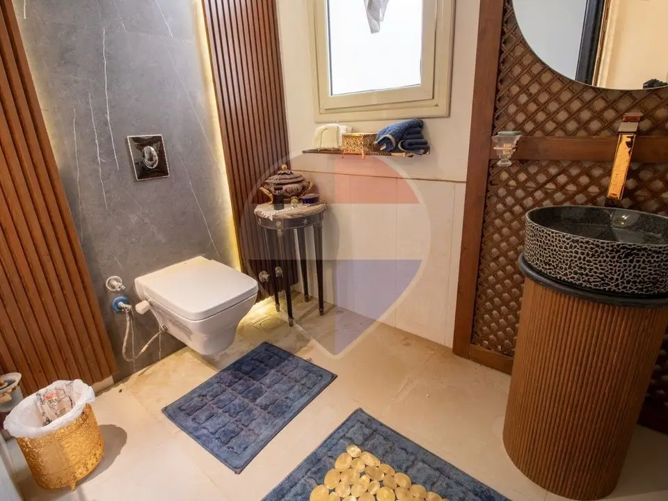 Furnished townhouse with garden -Competitive price in Grand Heights