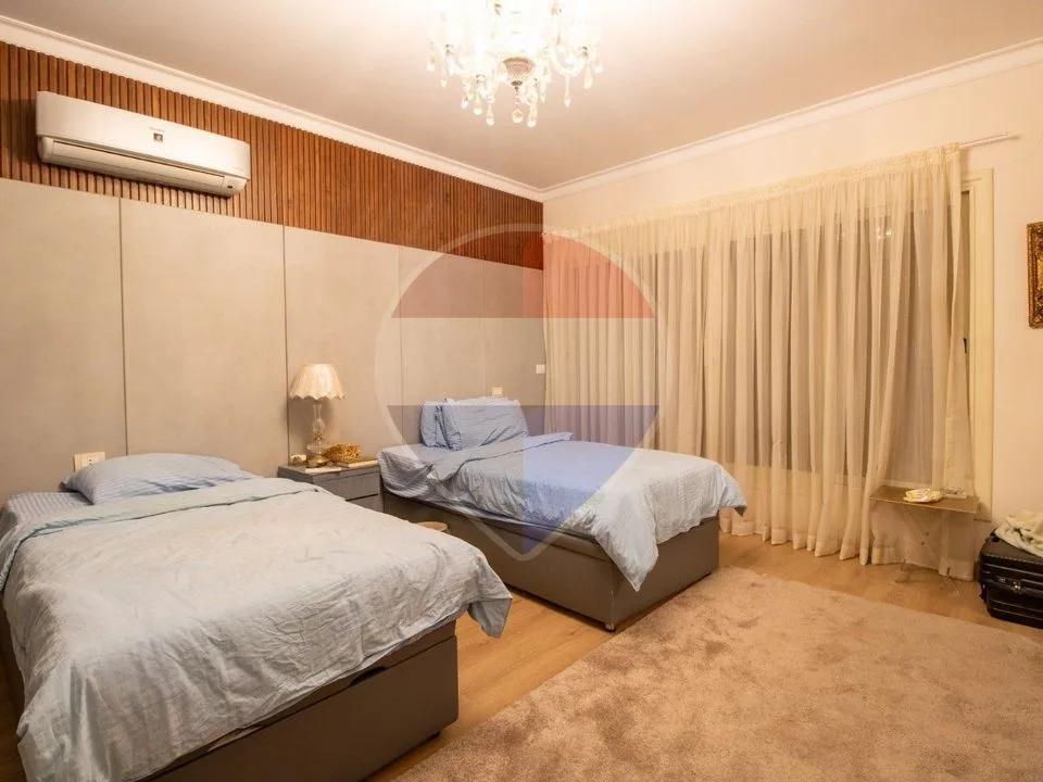 Furnished townhouse with garden -Competitive price in Grand Heights