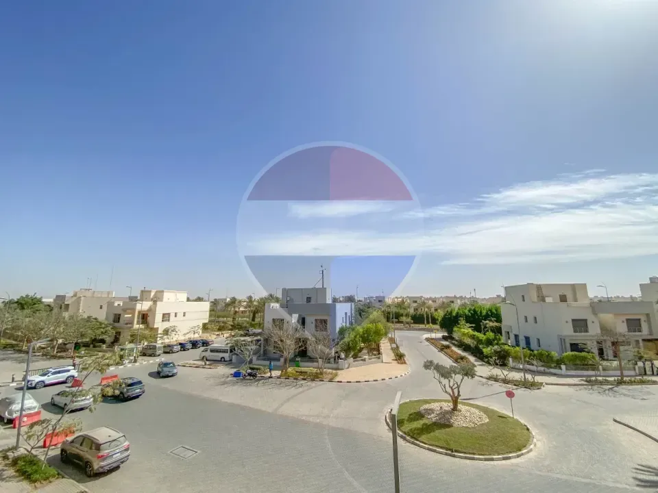 For Sale | Townhouse in Grand Heights