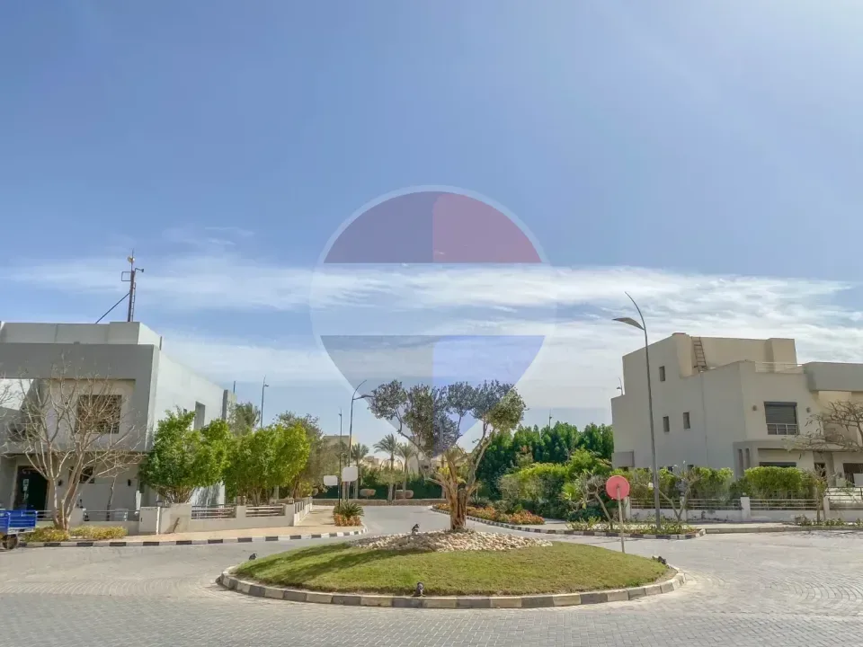 For Sale | Townhouse in Grand Heights