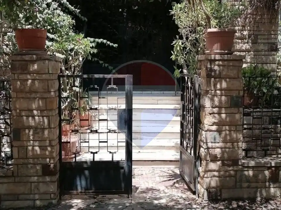 عماره ٣٢٢ م امام حديقه بالنزهة مصر الجديدة