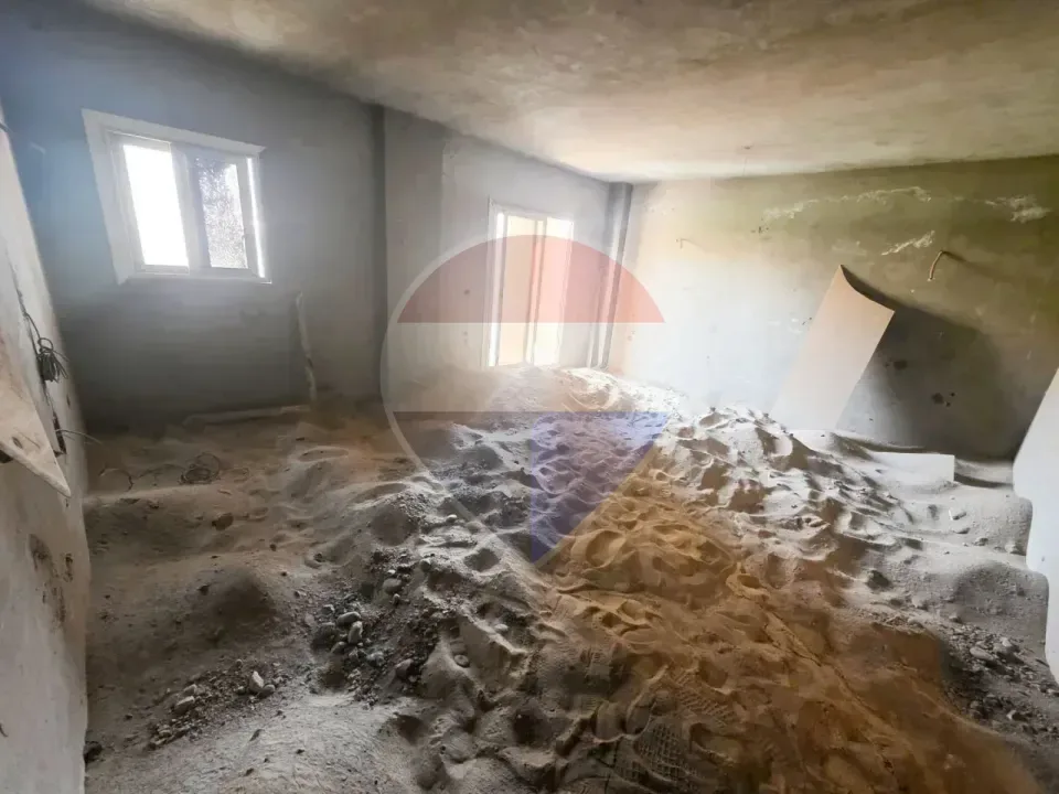 Semi-finished apartment 150m in Gladious Garden