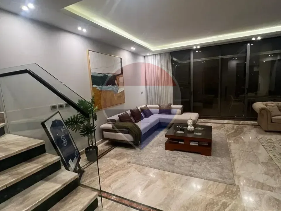 تاون هاوس للإيجار في اليجريا – تصميم شاهيرة فهمي