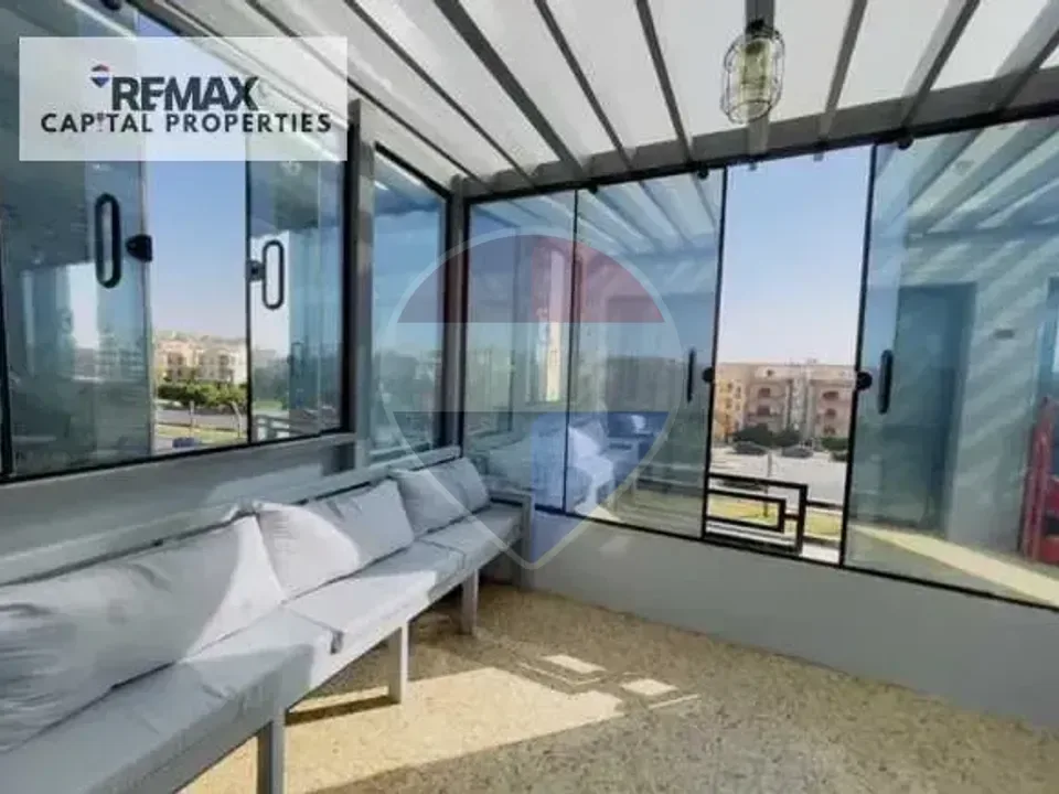 For sophisticated taste: 3-bedroom apartment (2 master) ultra super lux finishing