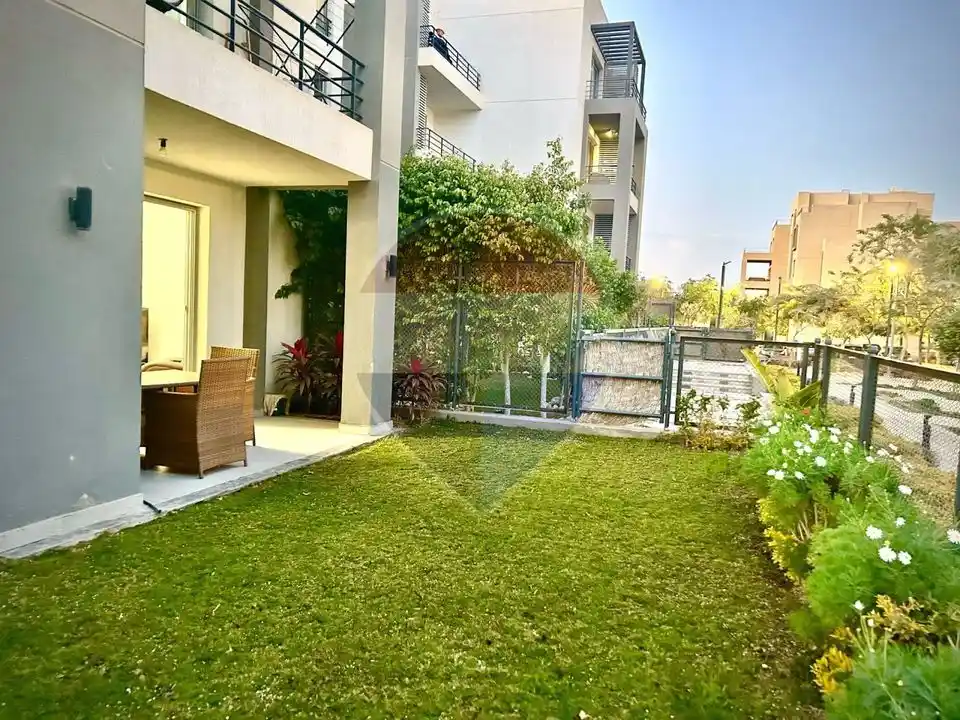 apartment with garden for rent in Palm Parks