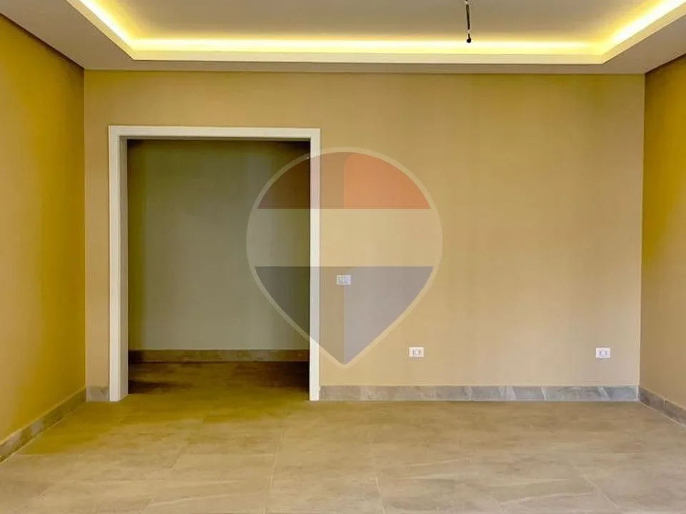 First Use Apartment for rent in October plaza