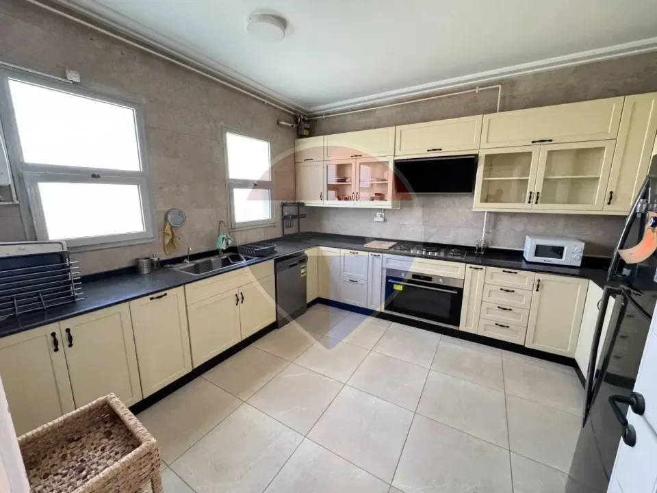 Furnished Penthouse with Double view in Palm Parks